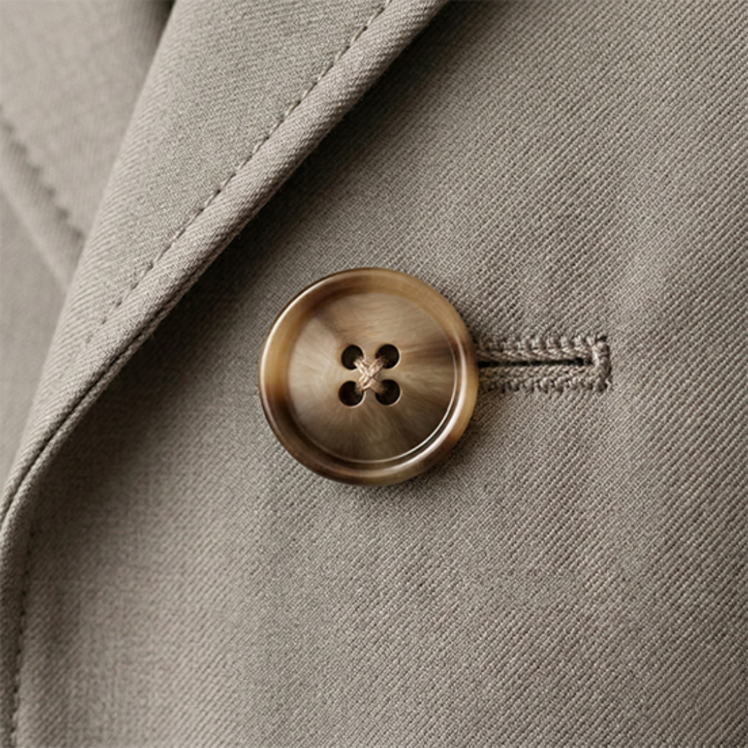 DOUBLE-BREASTED OVERCOAT