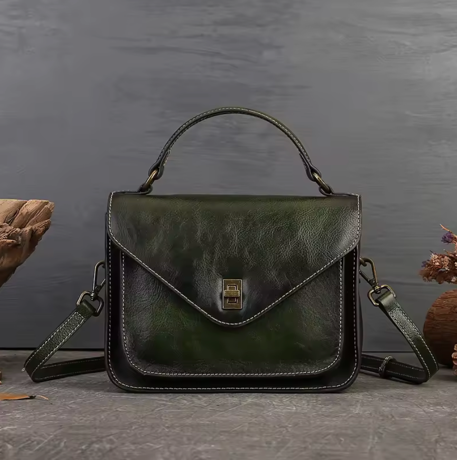 CLASSIC WOMAN LEATHER HANDBAG
