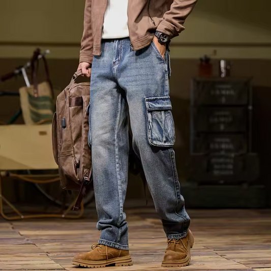 COMFORTABLE CARGO JEANS