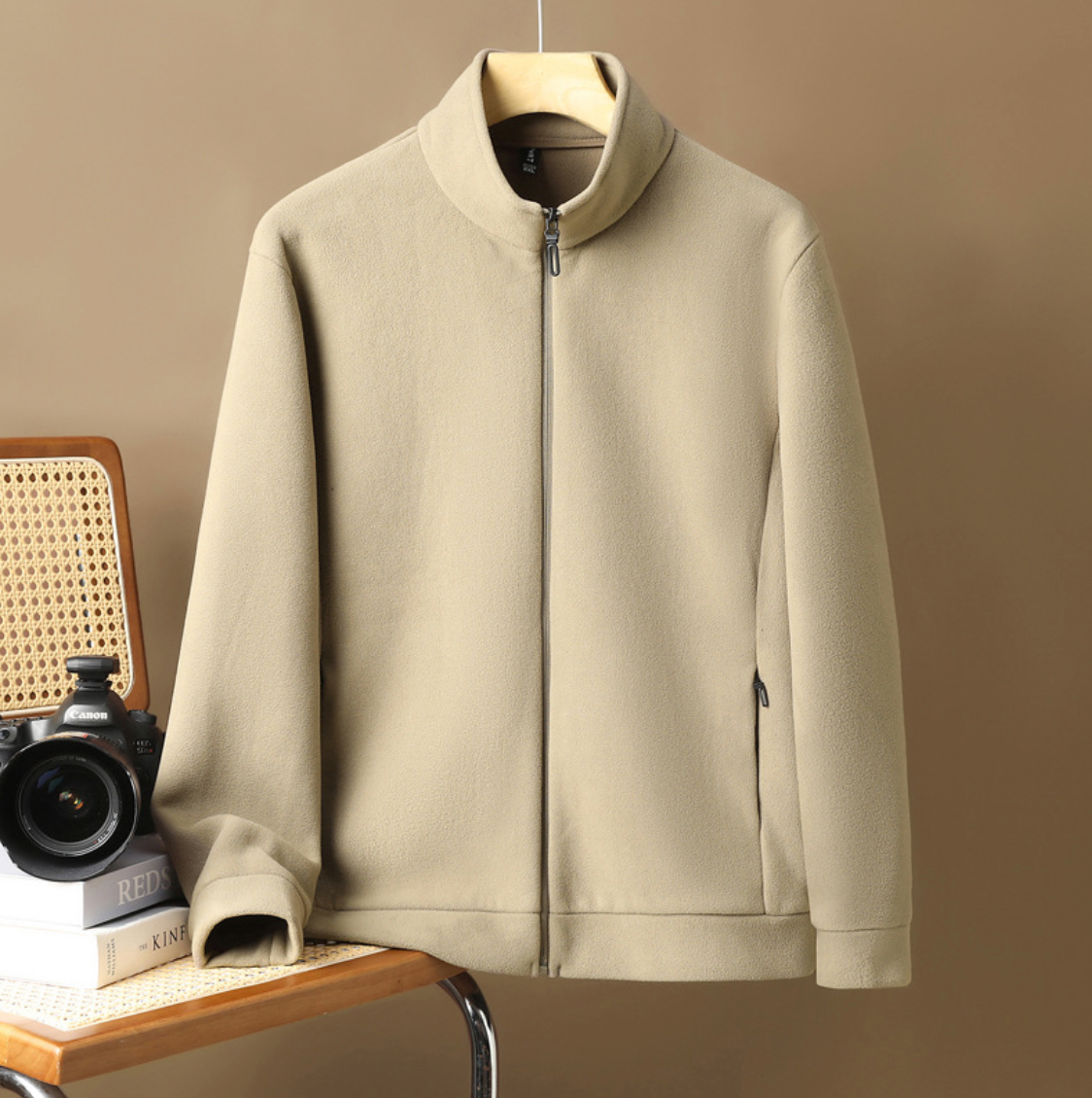 WARM STAND-UP COLLAR SWEATER