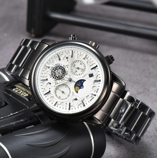 CLASSIC PERPETUAL CALENDAR WATCH