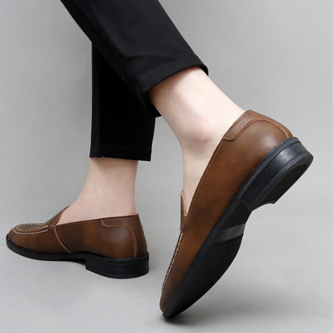 GENUINE LEATHER LOW-TOP LOAFERS