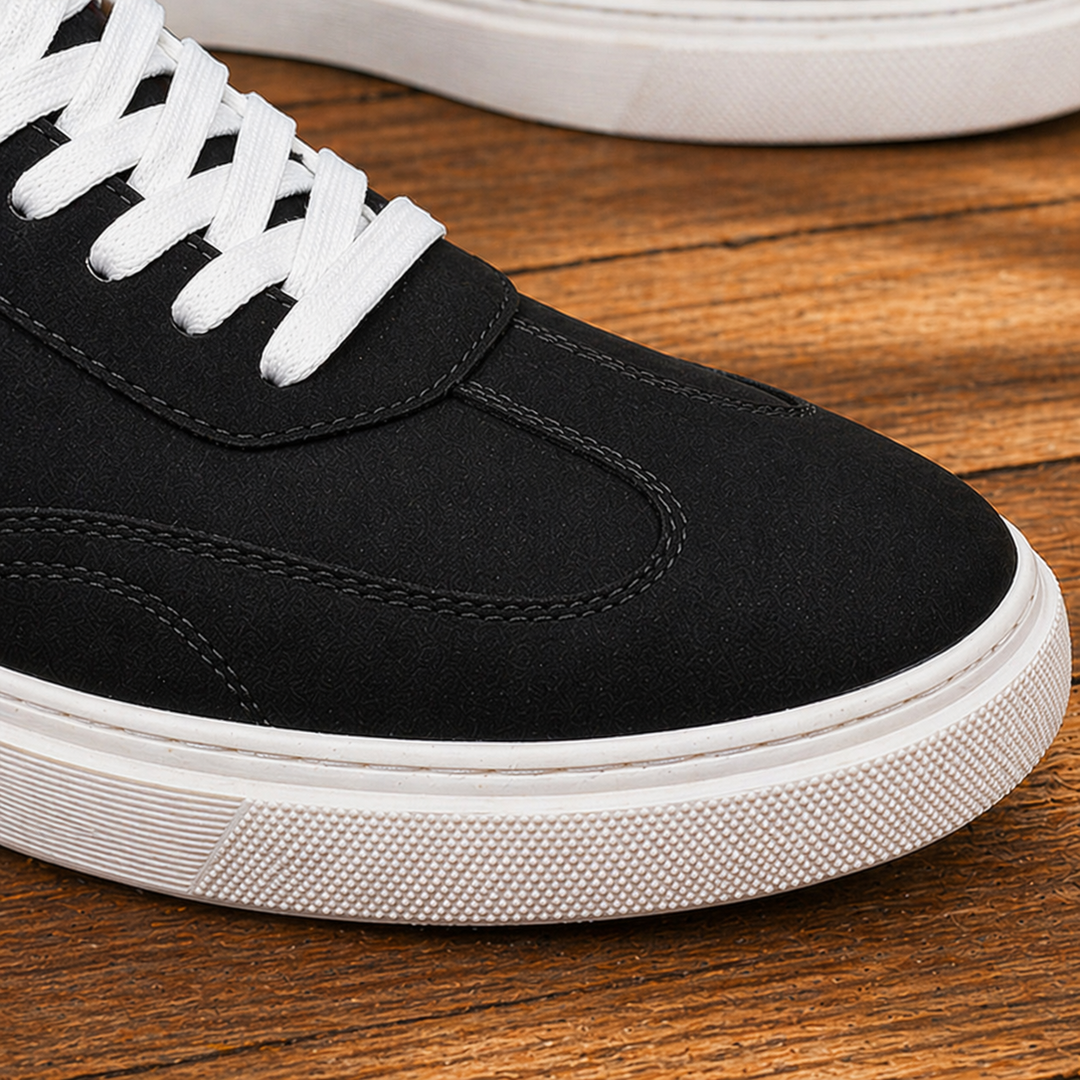 Light Casual Sneakers