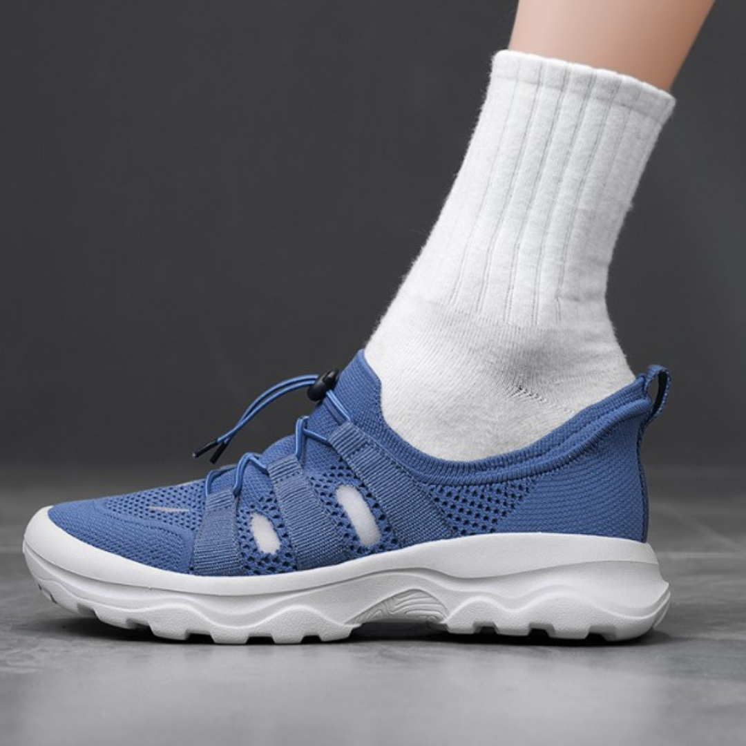 LIGHTWEIGHT MESH SUMMER SNEAKERS