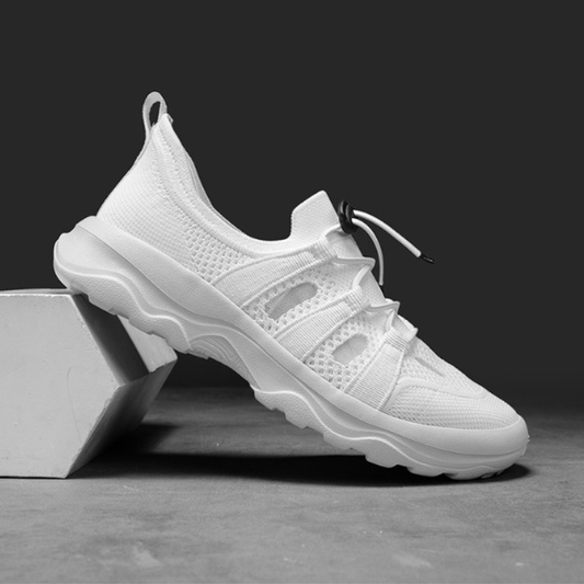 LIGHTWEIGHT MESH SUMMER SNEAKERS