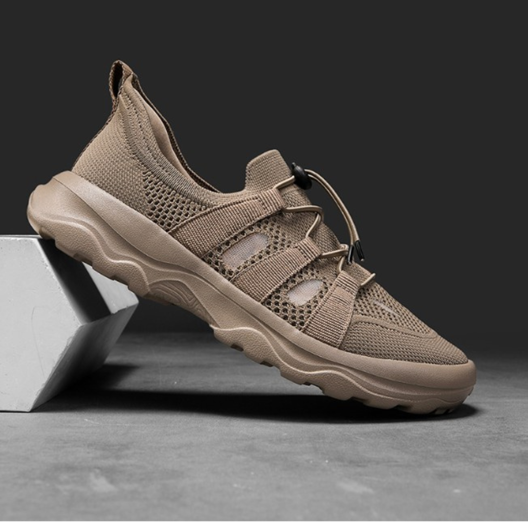 LIGHTWEIGHT MESH SUMMER SNEAKERS