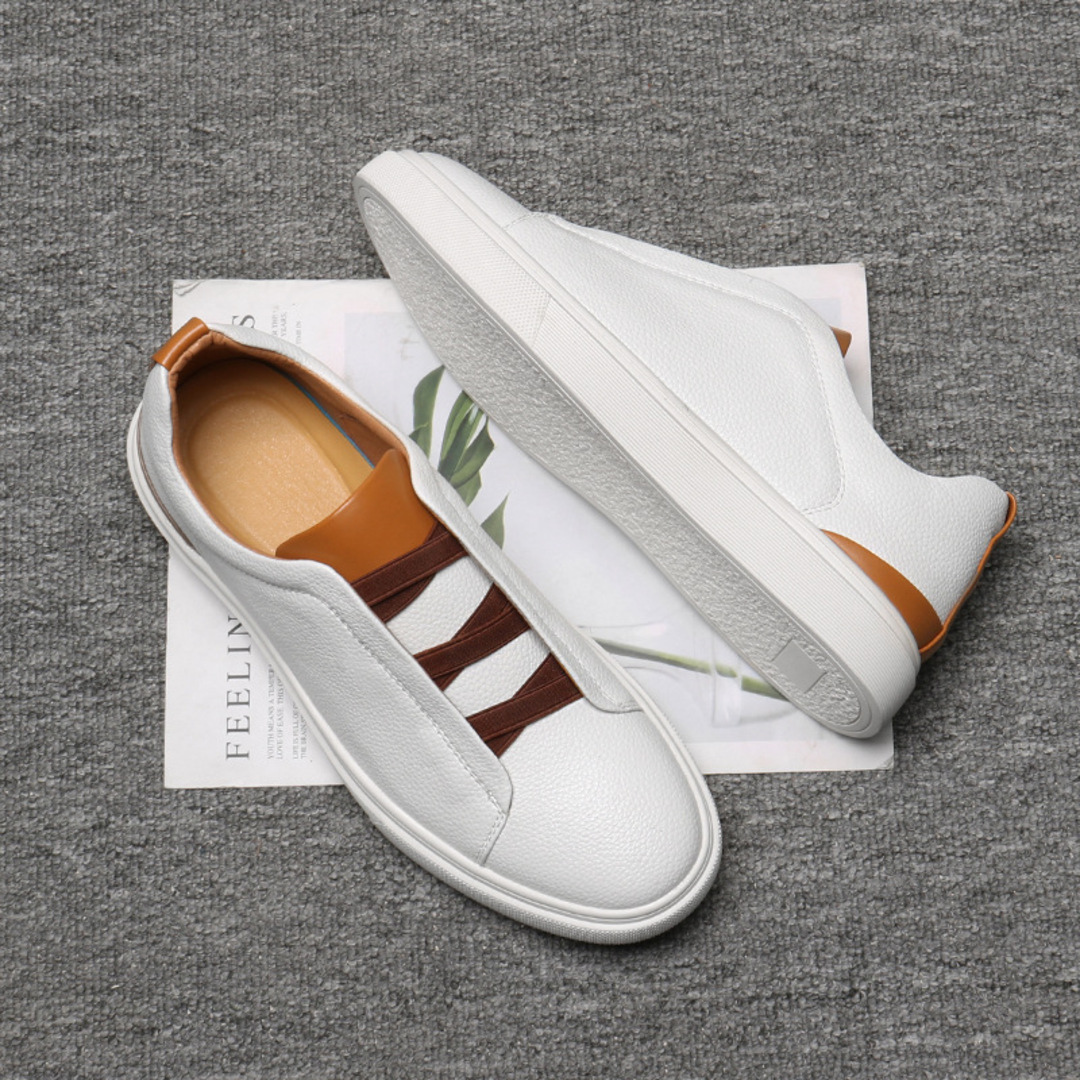 MODERN ELASTIC SNEAKERS