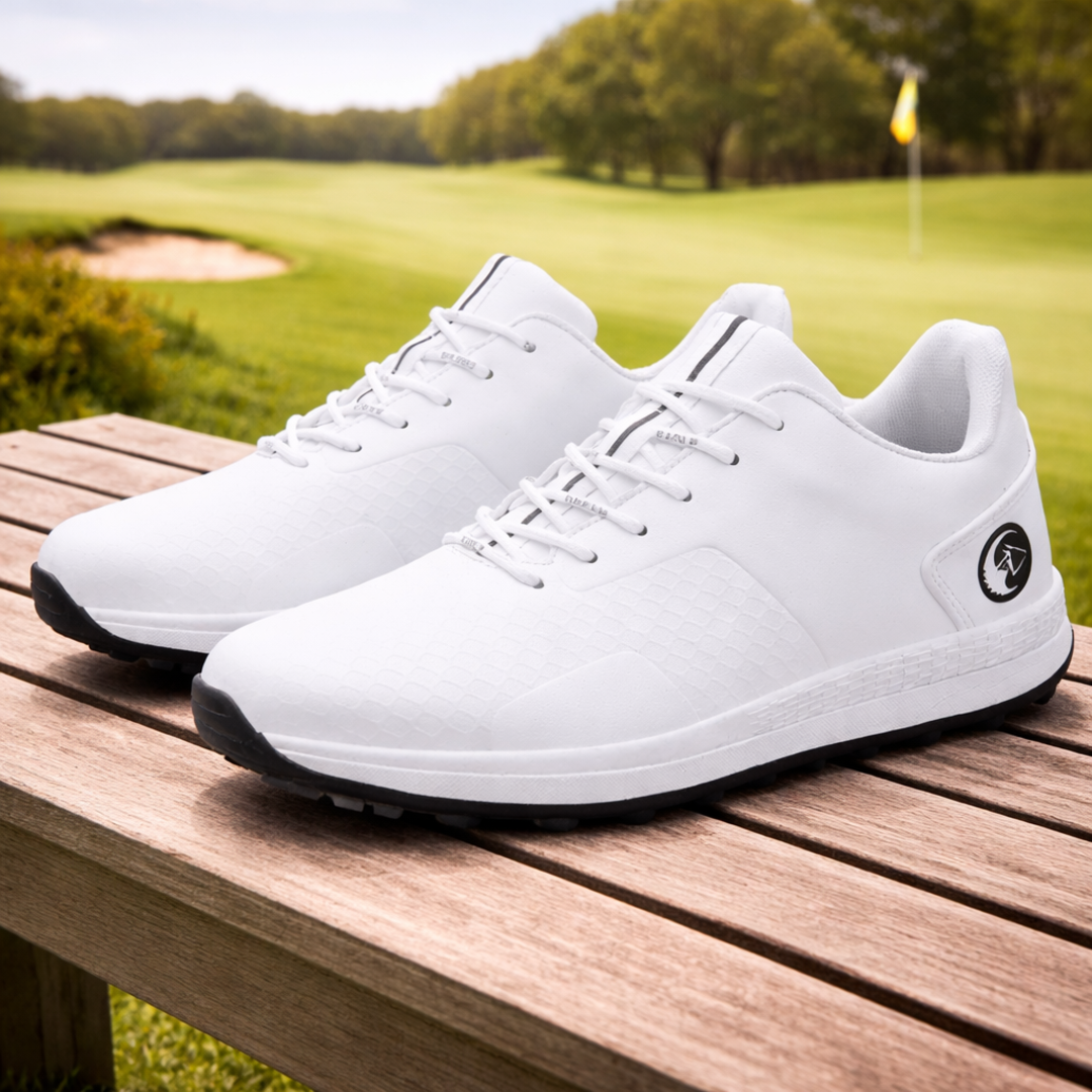 Wear-Resistant Golf Shoes