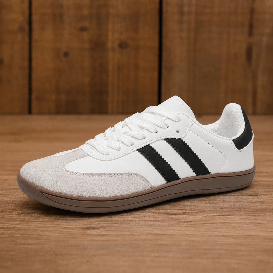 Contrast Panel Low-Top Sneakers
