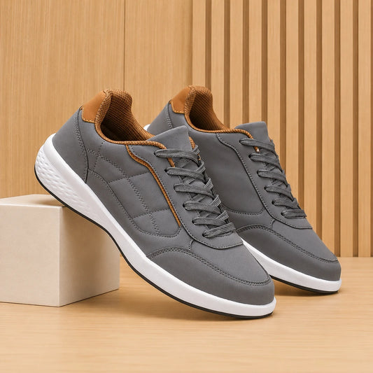 Low-Top Casual Sneakers