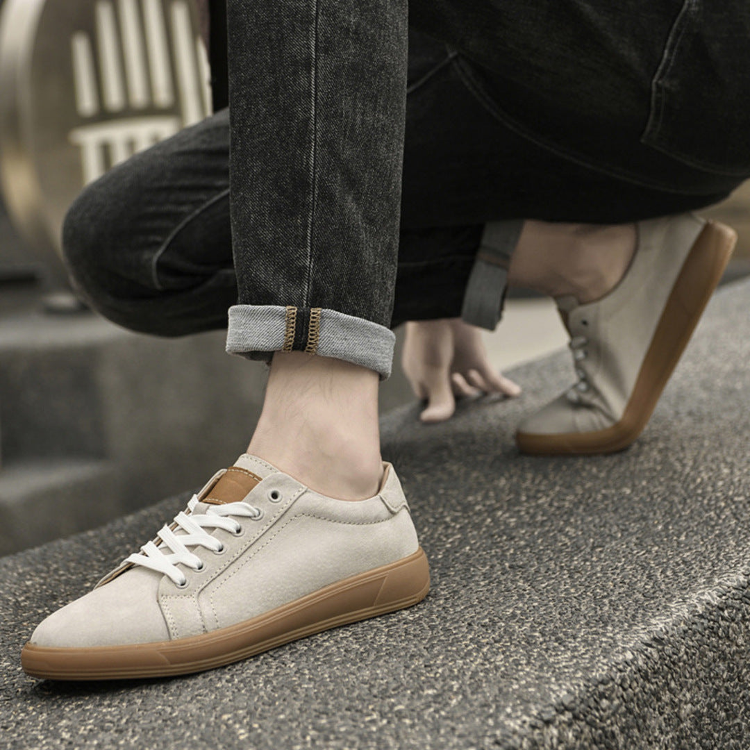 PREMIUM LOW-TOP SNEAKERS