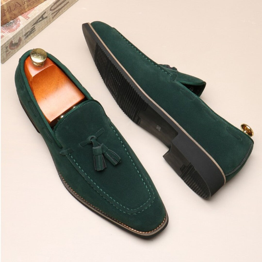 CLASSIC POINTED LOAFERS