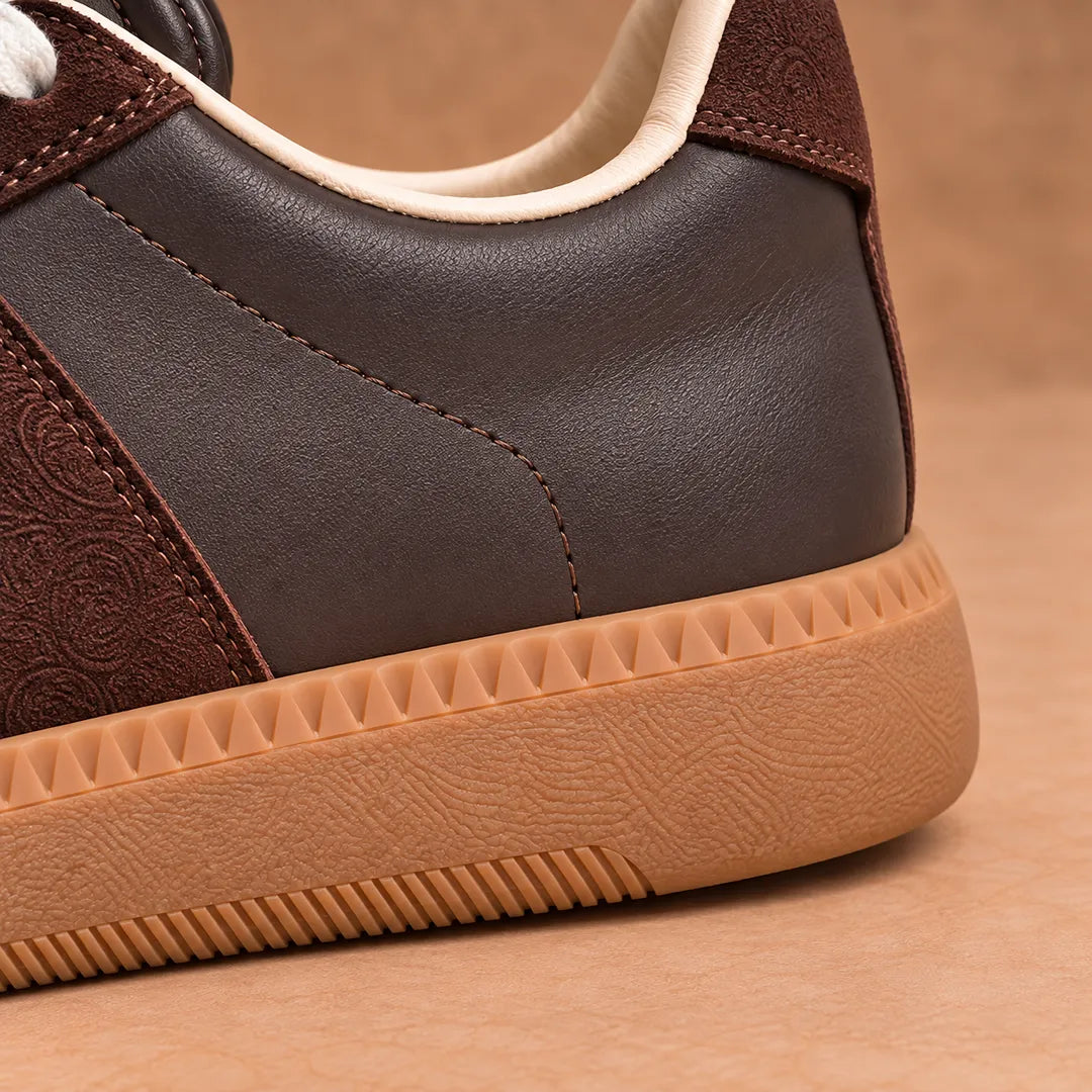 Retro Classic Sneakers