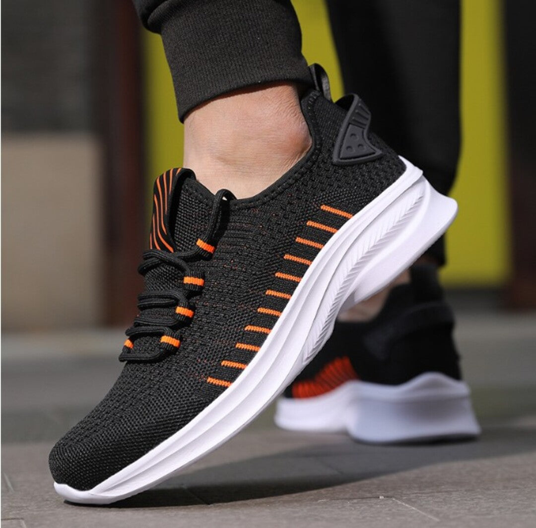 LIGHTWEIGHT KNIT SHOES