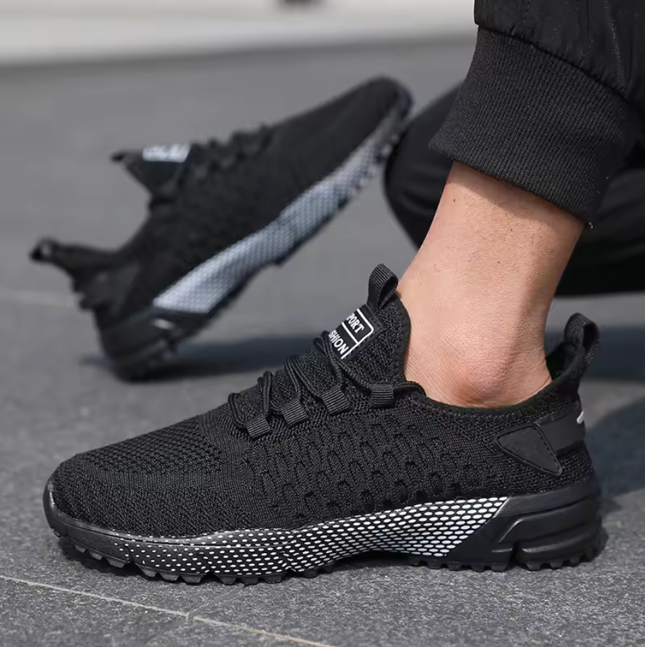 LIGHTWEIGHT SPORT SNEAKERS