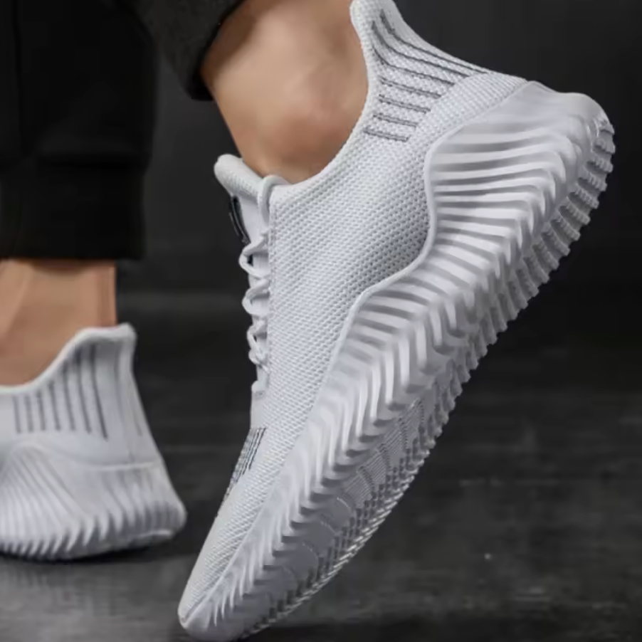 COMFORT RUNNING SNEAKERS