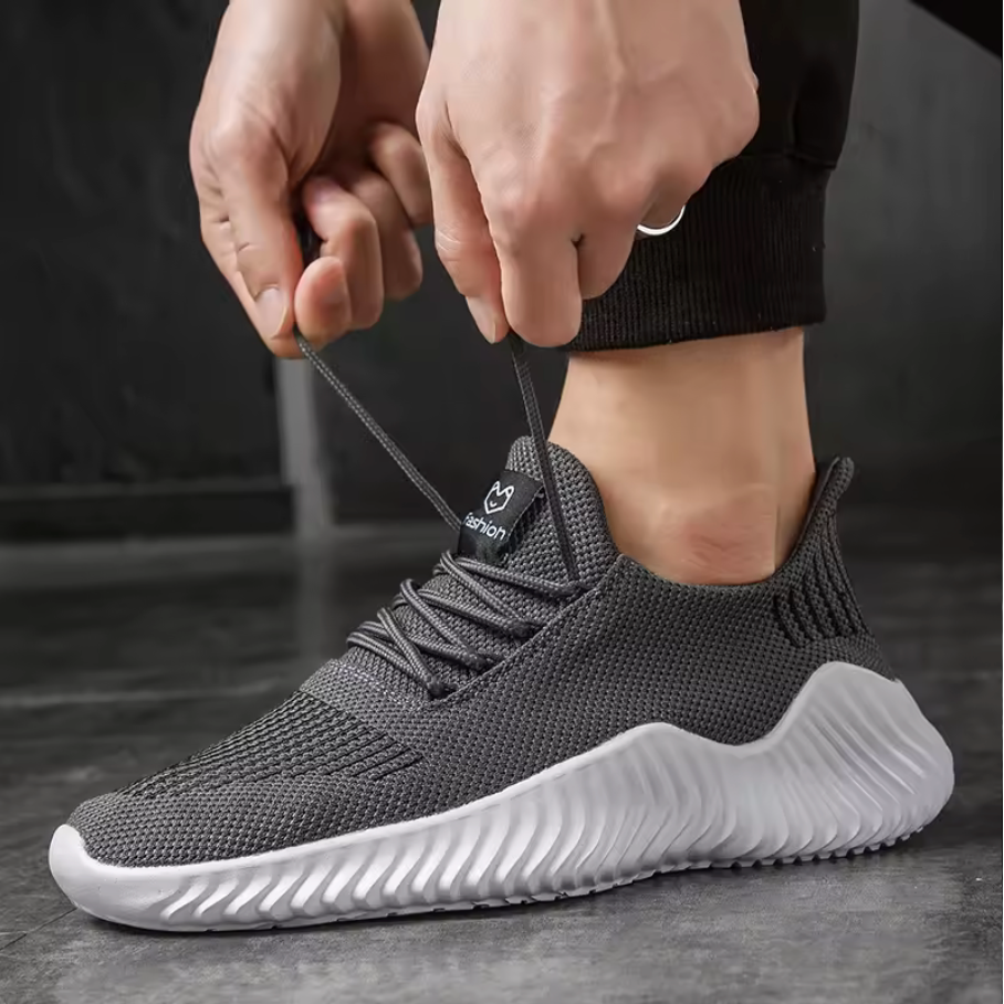 COMFORT RUNNING SNEAKERS