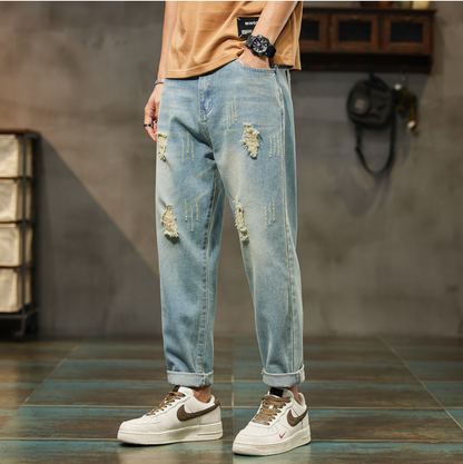 STRAIGHT CASUAL JEANS