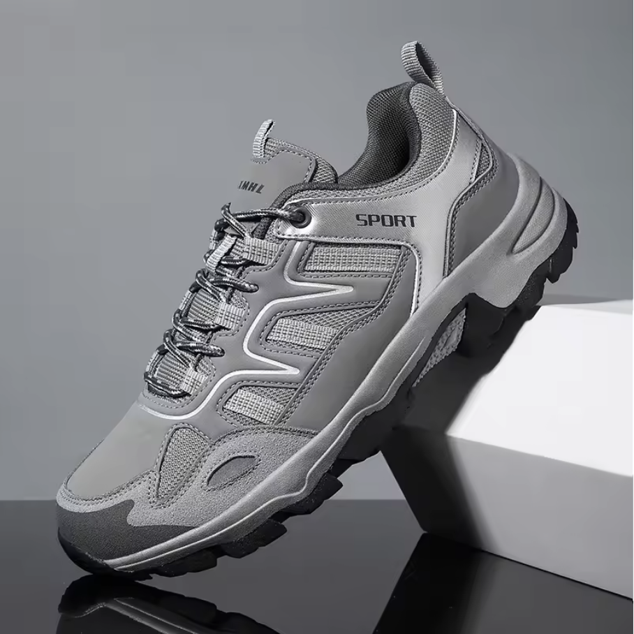 DURABLE WALKING SNEAKERS