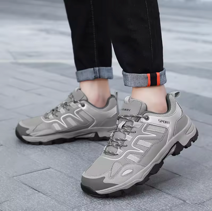 DURABLE WALKING SNEAKERS