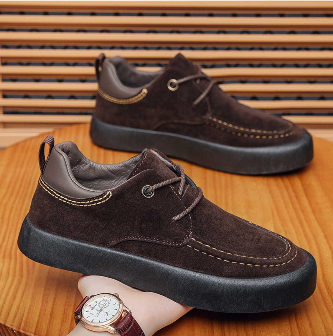CLASSIC SUEDE SHOES