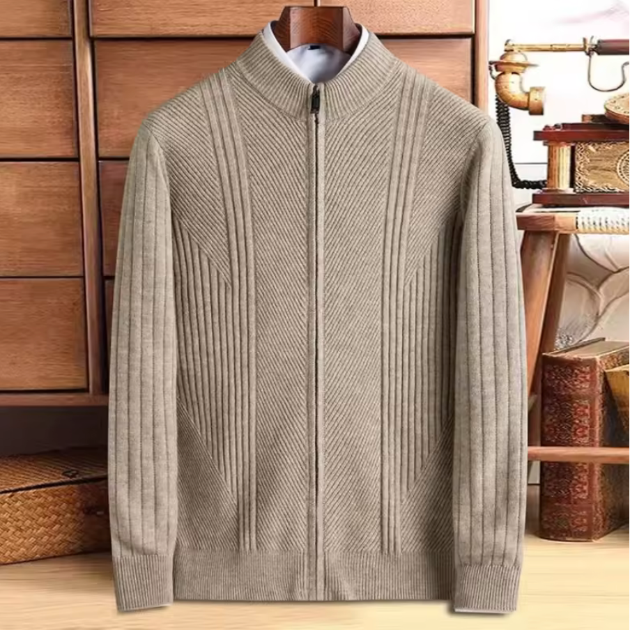 STRETCHABLE WARM SWEATER