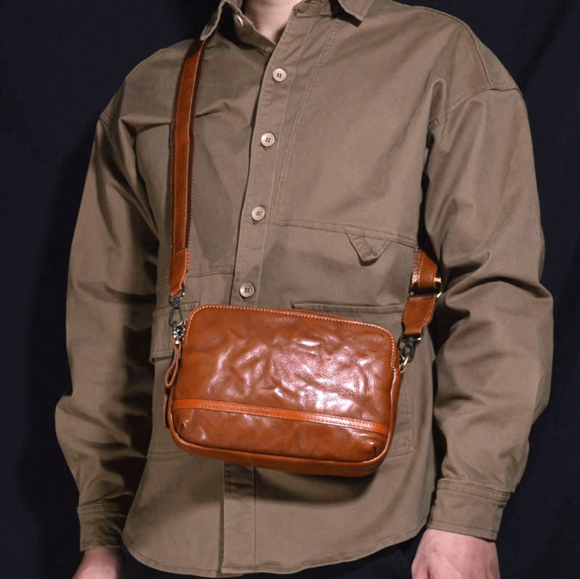VINTAGE LEATHER MEN HANDBAG