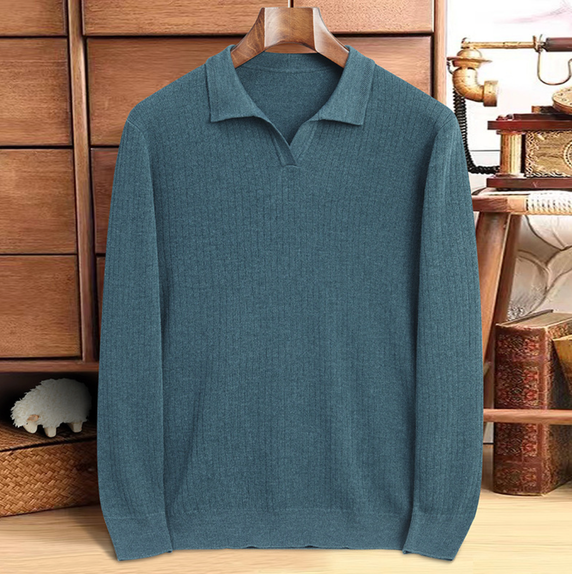COZY CLASSIC SWEATER