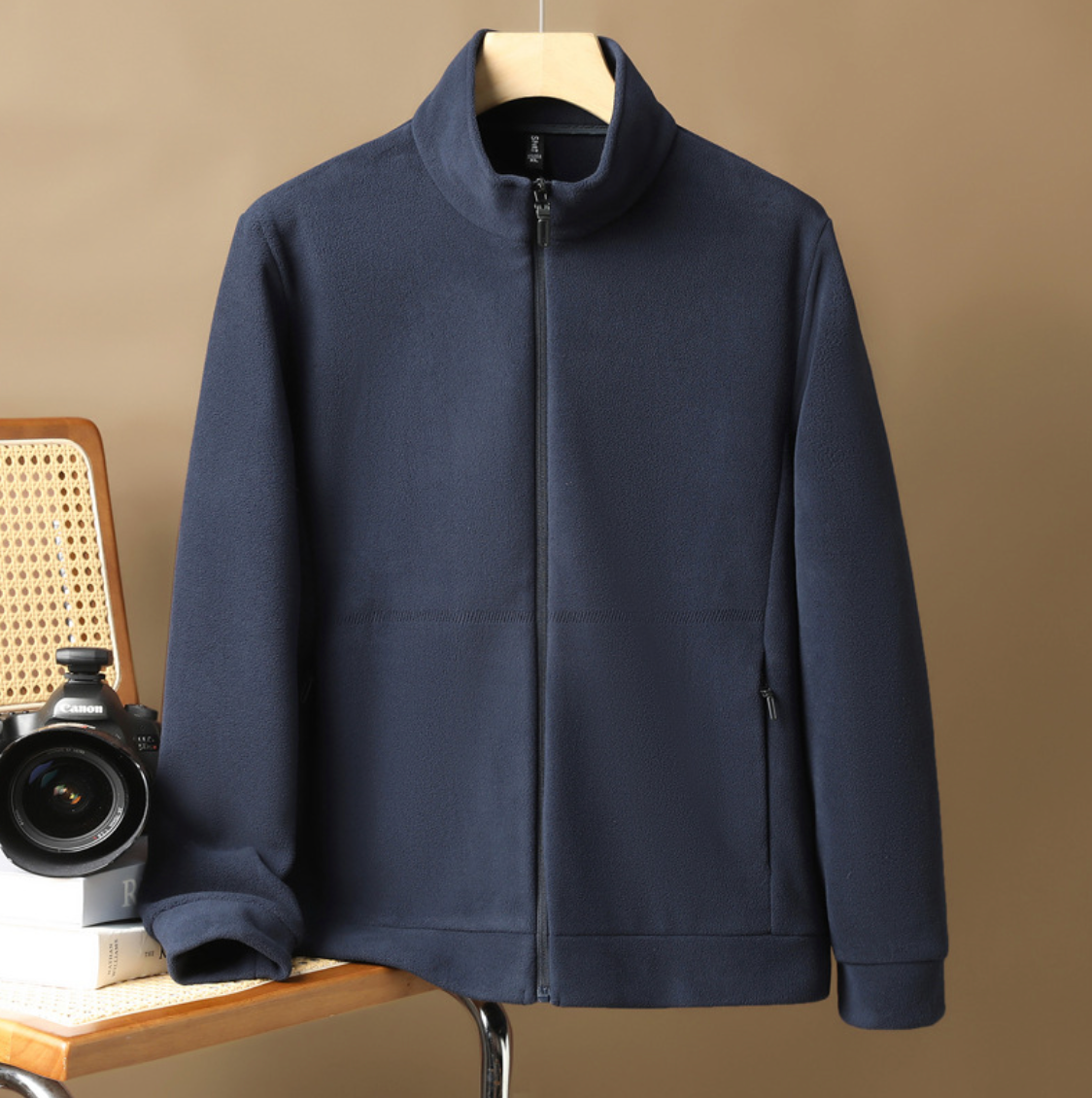 WARM STAND-UP COLLAR SWEATER