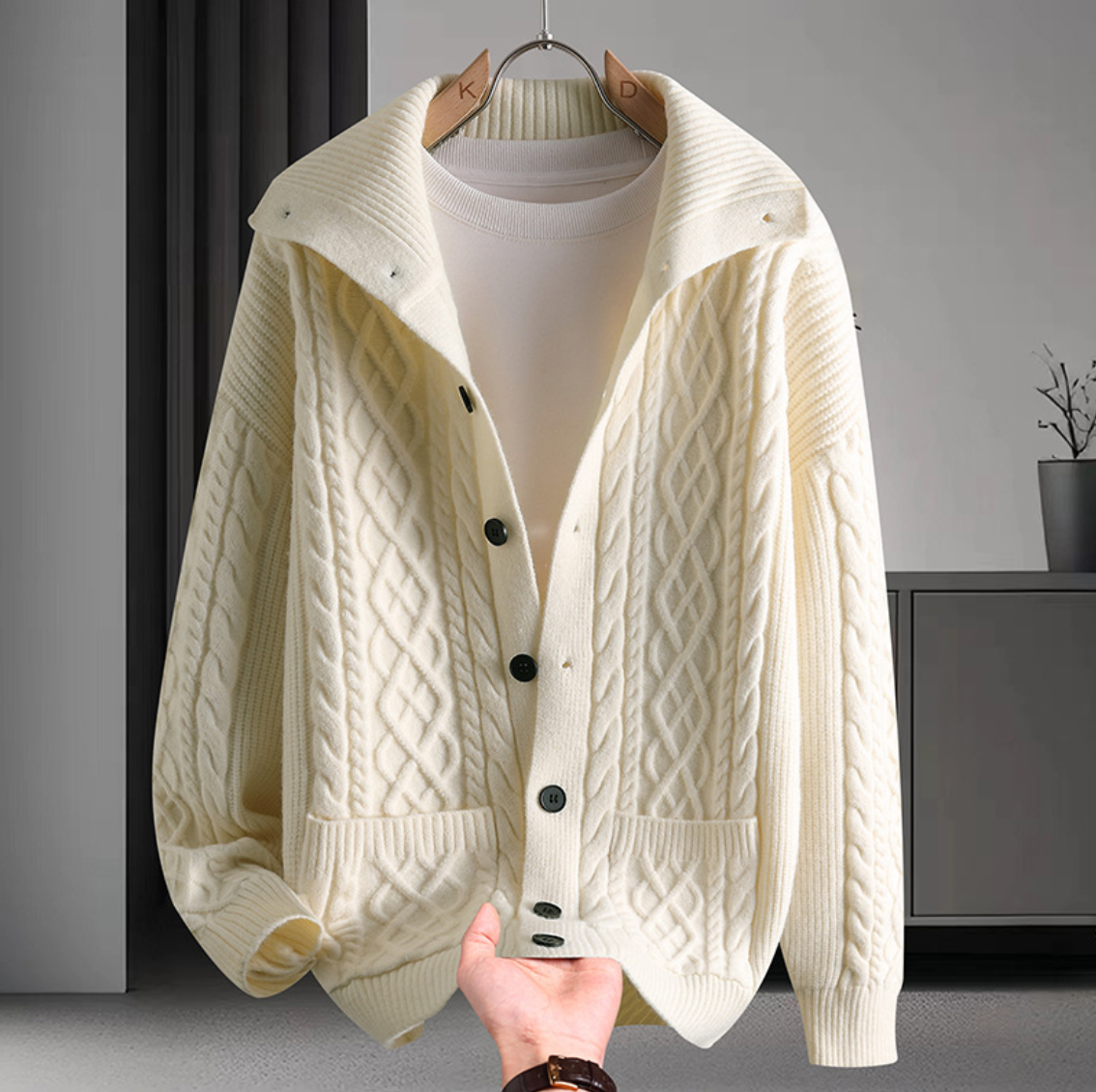 CLASSIC KNIT CARDIGAN