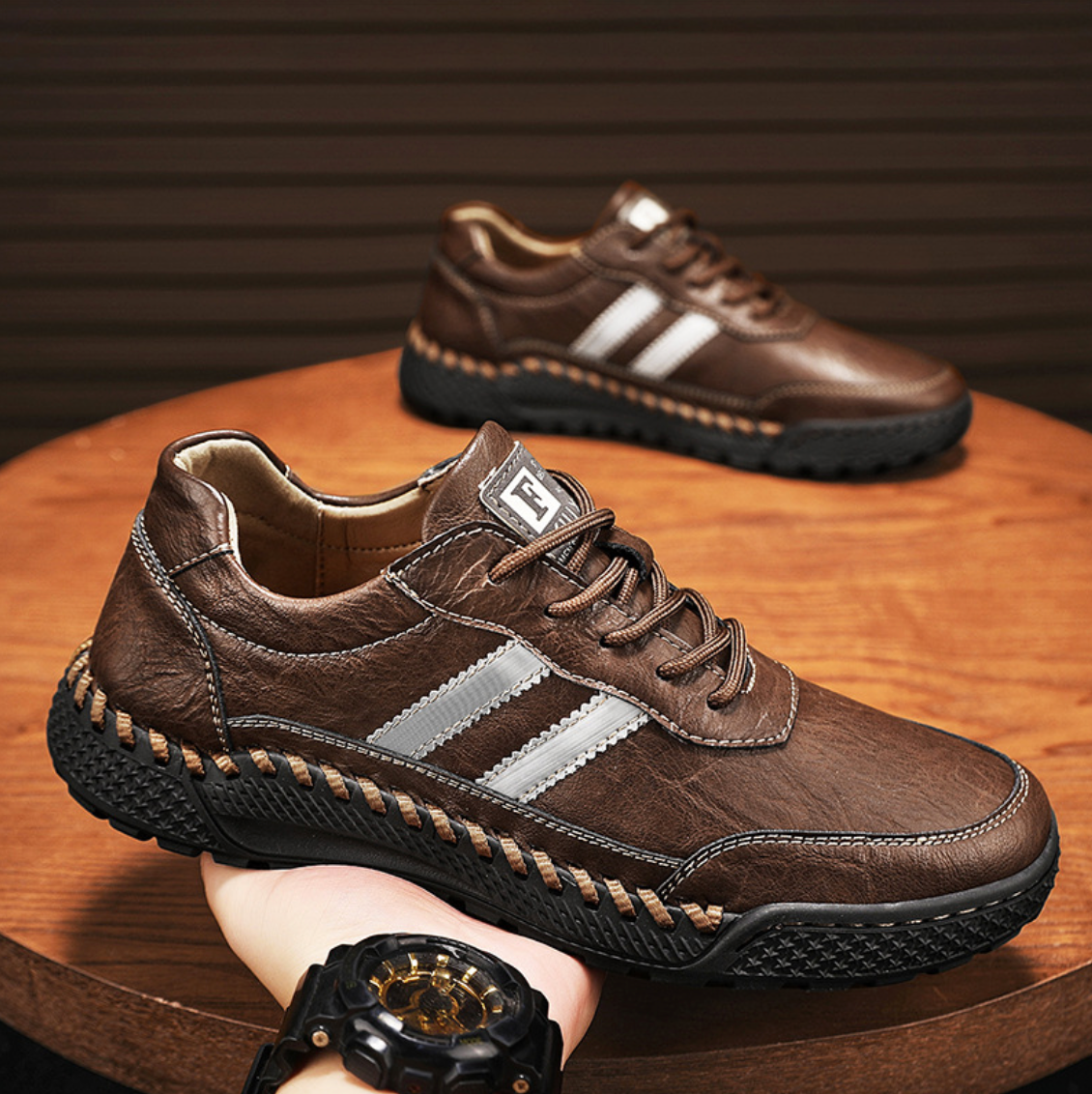 WALKING LEATHER SHOES