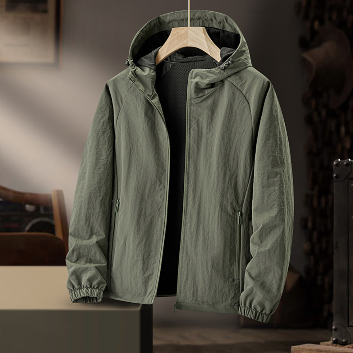 HOODED WINDREAKER JACKET