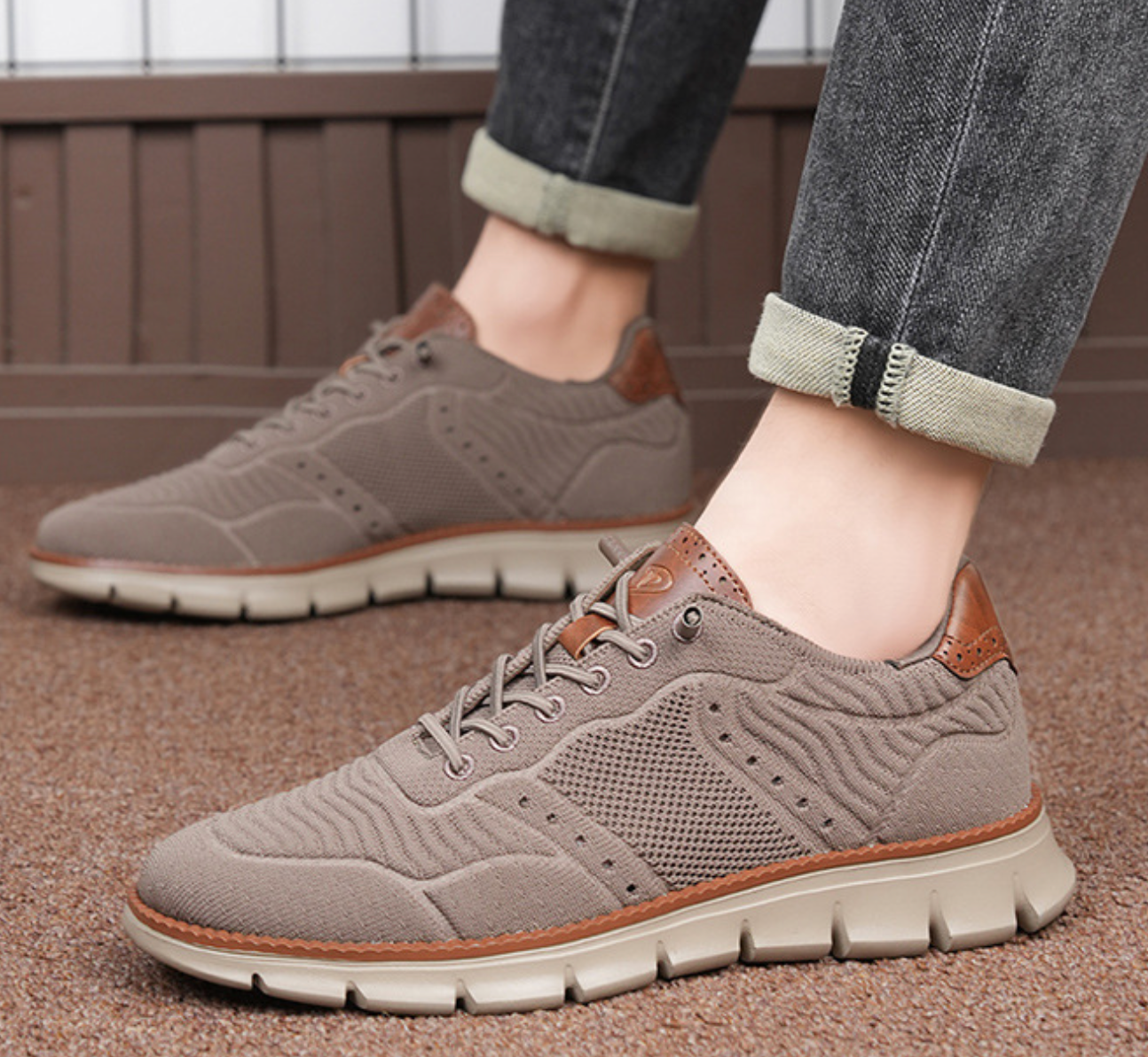 BREATHABLE CASUAL SNEAKERS