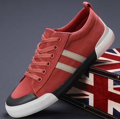 LIGHTWEIGHT CANVAS SNEAKERS