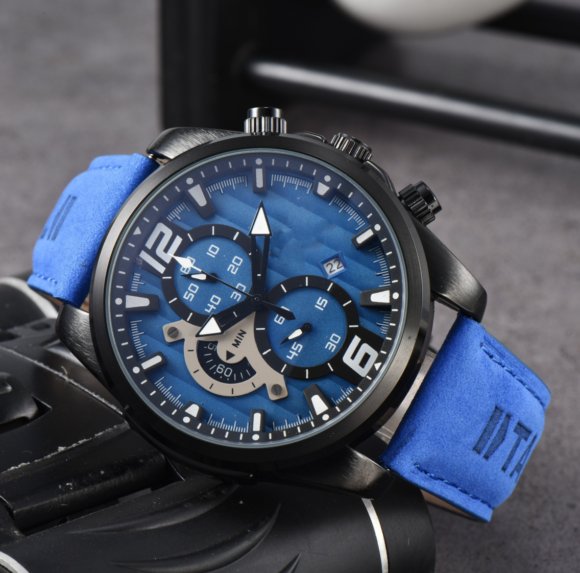 MULTI FUNCTIONAL SPORT WATCH