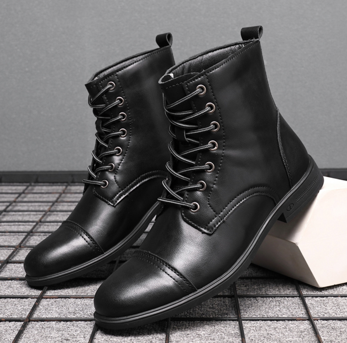 RETRO LACE-UP BOOTS
