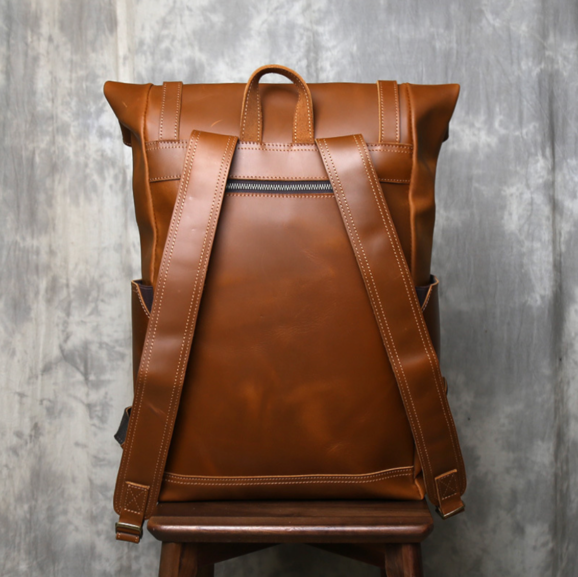 LEATHER TRAVEL BACKPACK