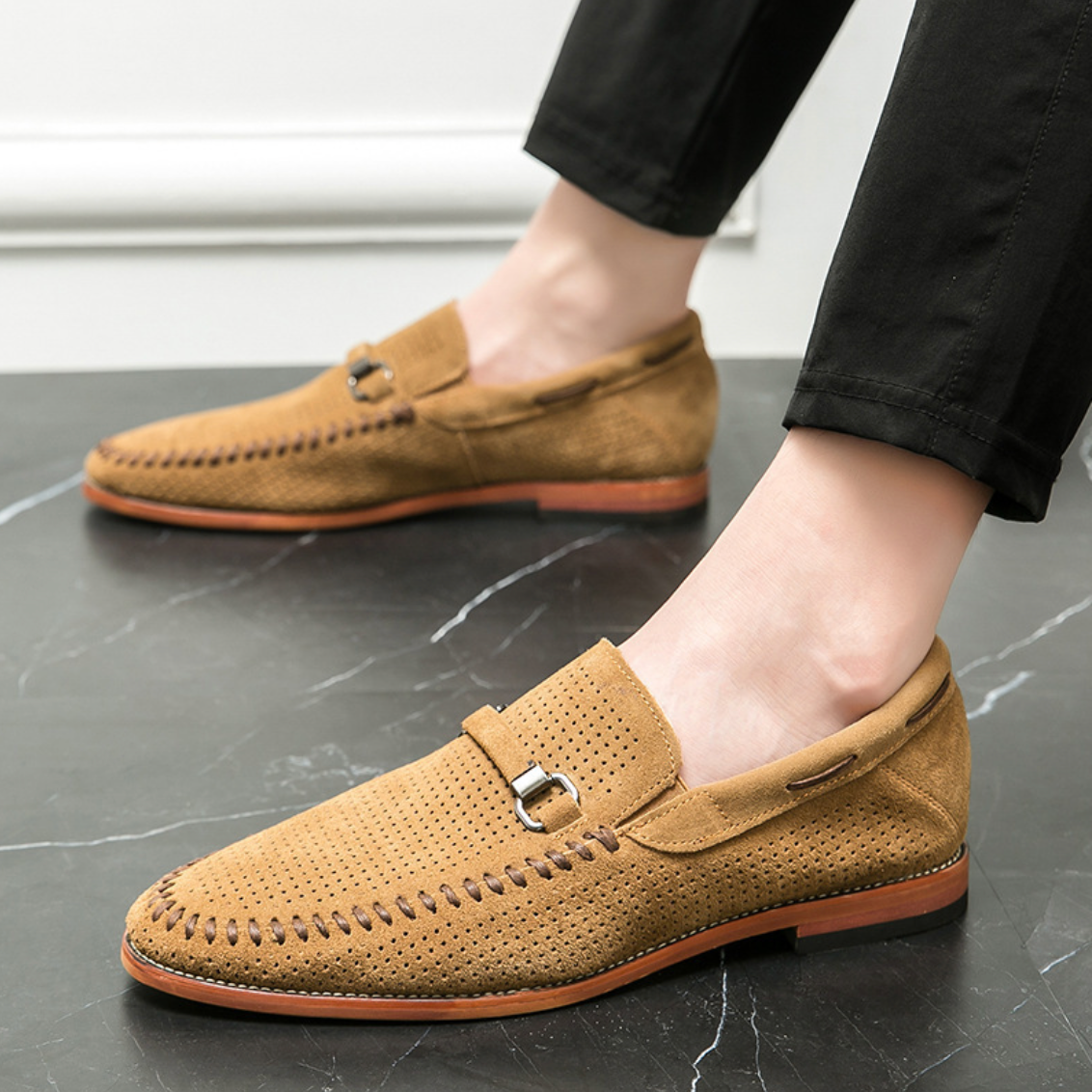 COMFORTABLE SUEDE LOAFERS