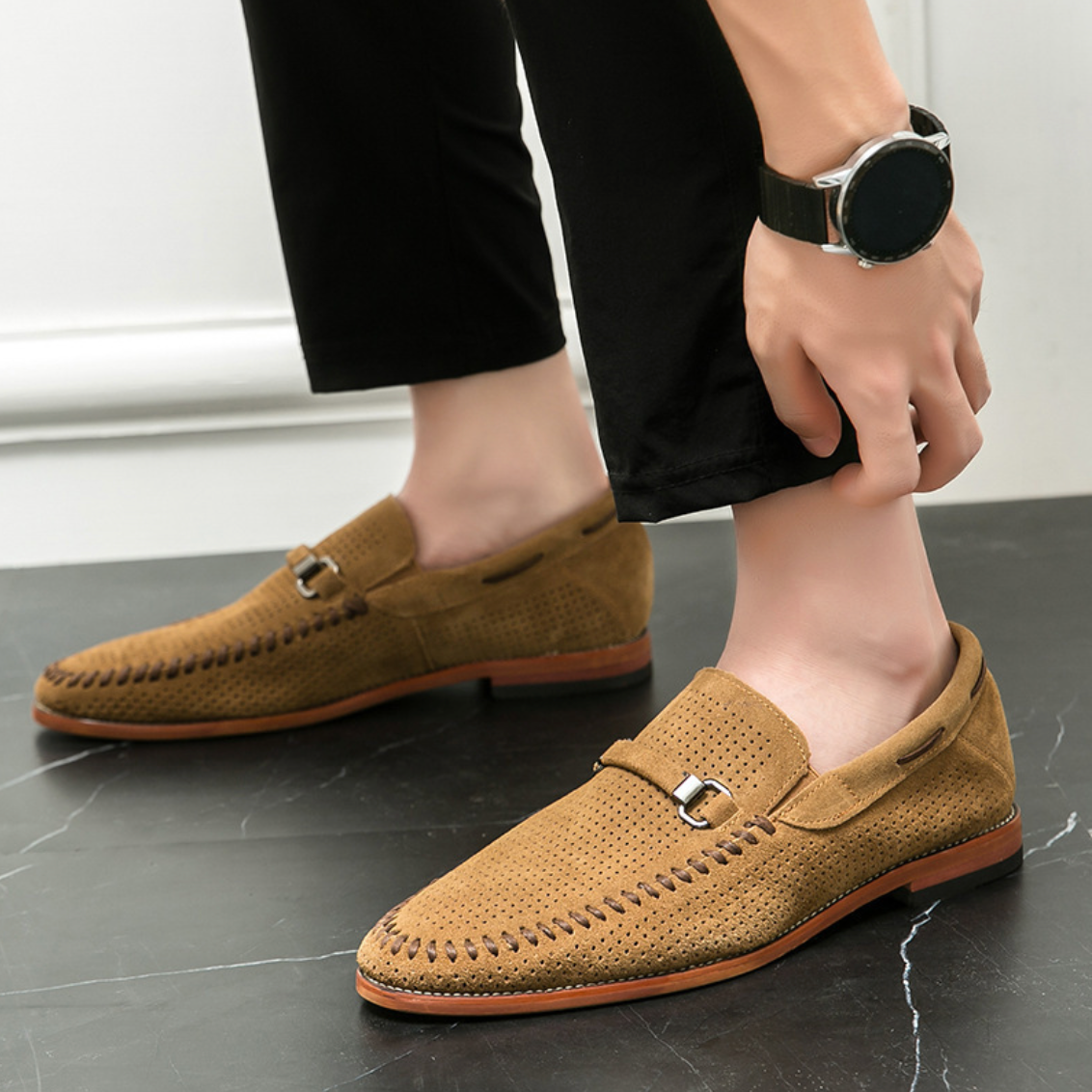 COMFORTABLE SUEDE LOAFERS