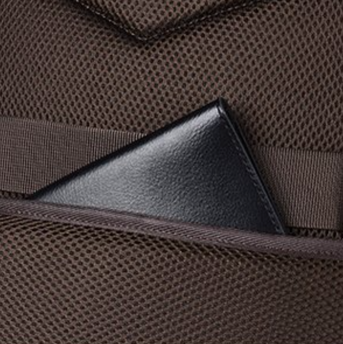 RUGGED CANVAS BACKPACK