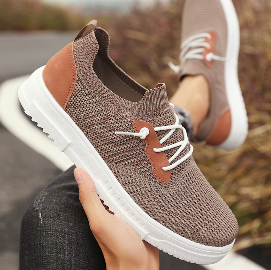 BREATHABLE CASUAL MESH SNEAKER