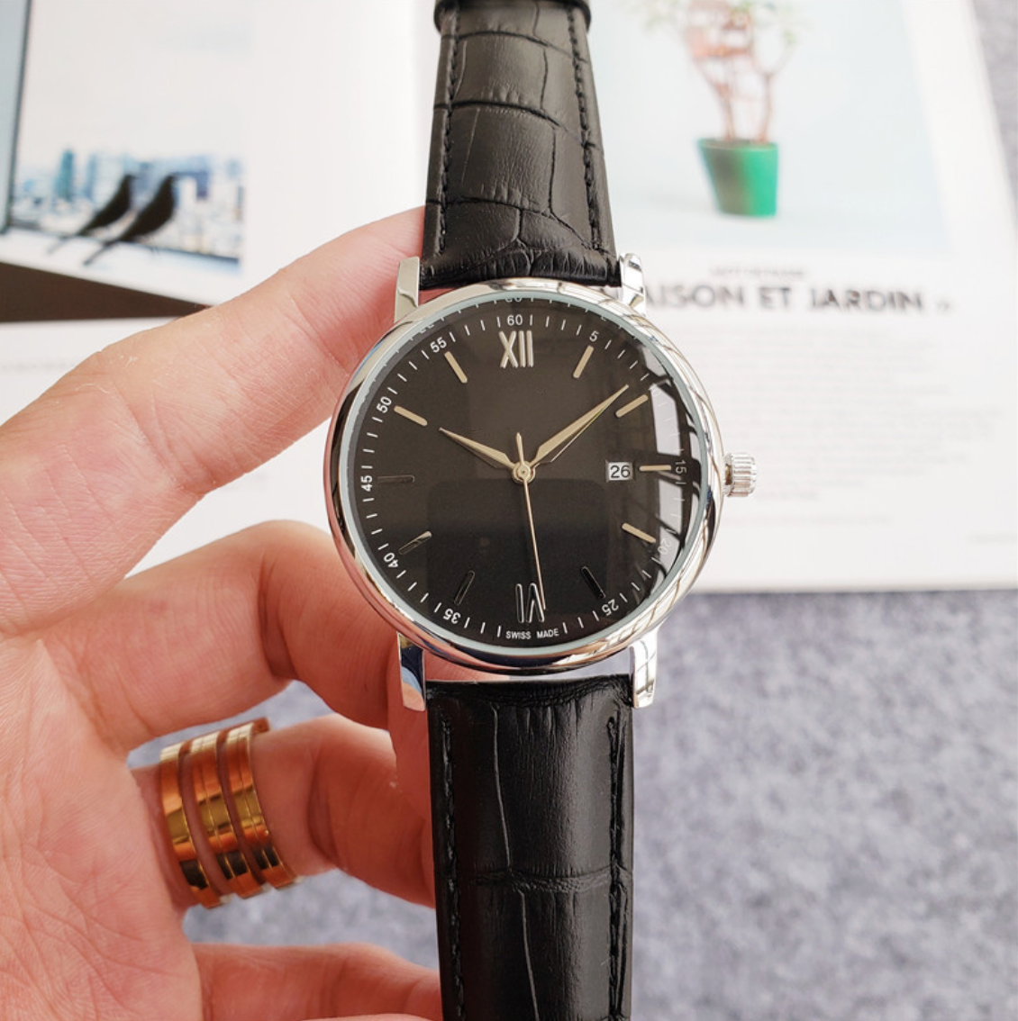 Classic Quartz Strap Watch