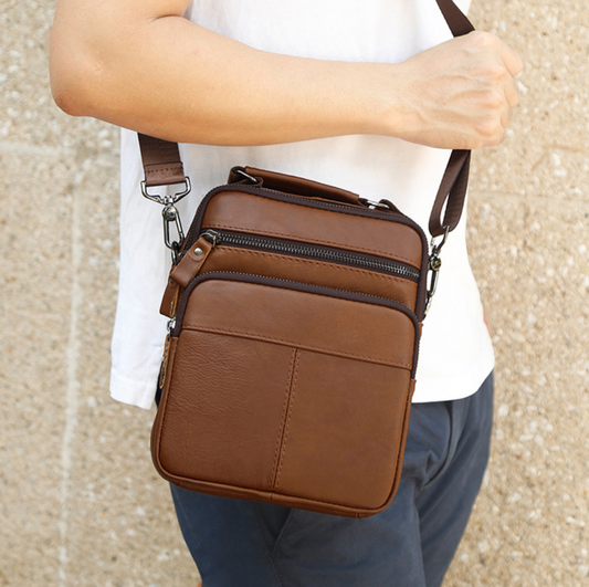 TRAVEL LEATHER CROSSBODY BAG