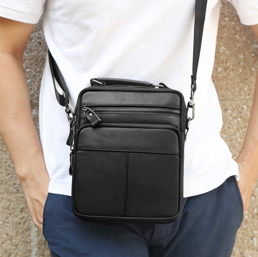 TRAVEL LEATHER CROSSBODY BAG